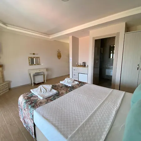 Suna House בית הארחה